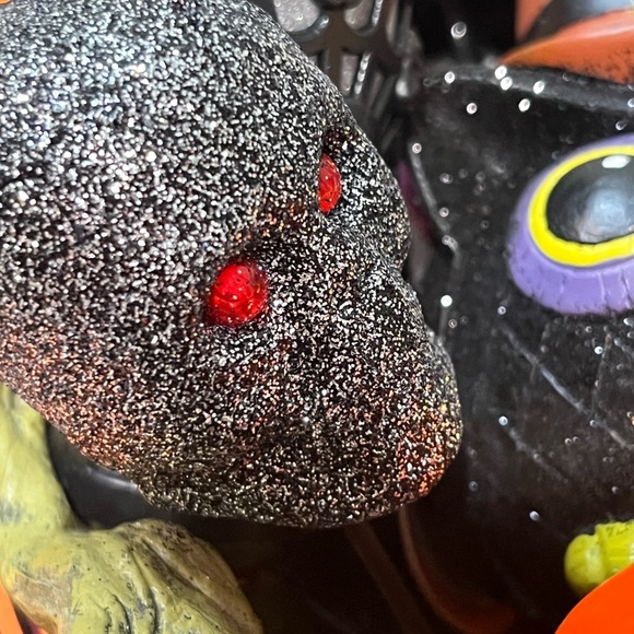 Halloween Themed Decorative Basket - Picture 9 of 14